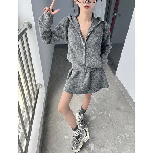 极简慵懒感毛衣开衫半身裙套装