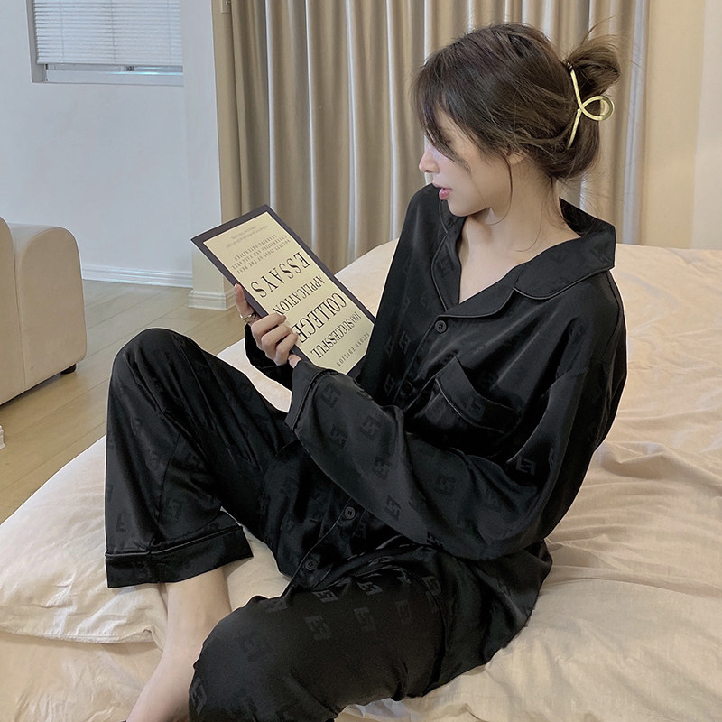 情侣黑色睡衣女2022年新款春秋冰丝字母家居服男士休闲长袖两件套