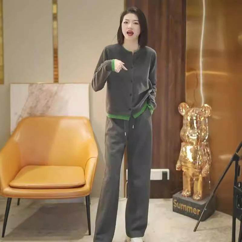 冬季新款女装森系穿搭简约高级感低圆领针织开衫阔腿裤套装两件套