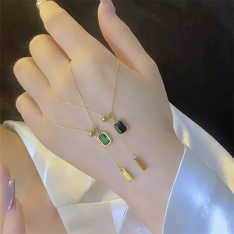抽拉式调节黑色方块钛钢项链女