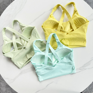 一体式 固定胸垫文胸女跑步健身跑步跳绳瑜伽服专业运动女