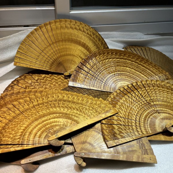 金丝楠苏扇便携折扇手工木扇子木质实木中国风木扇小叶桢楠工艺扇