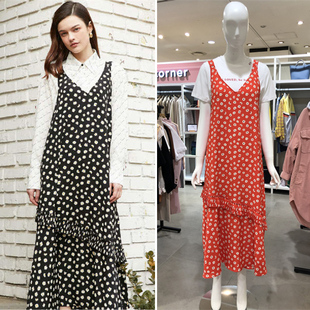 夏款 清新小雏菊印花V领百褶背带连衣裙atdr9b11 韩国A.T.CORNER