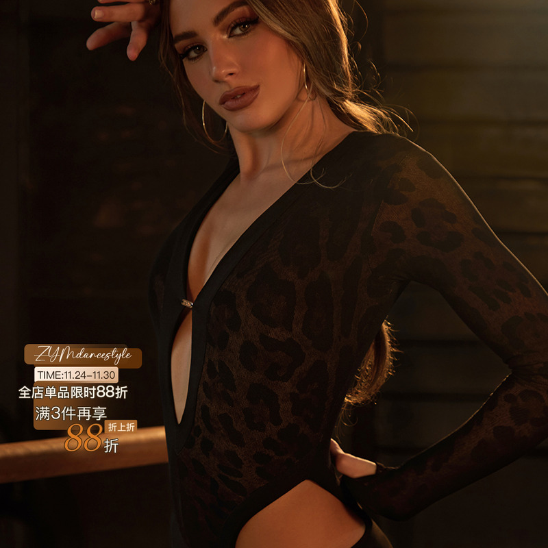 ZYM【很斩女】上衣v领高级版拉丁舞练功服女腰部镂空带胸棉25096