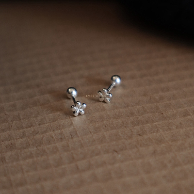 mini小花朵耳钉999足银甜美女