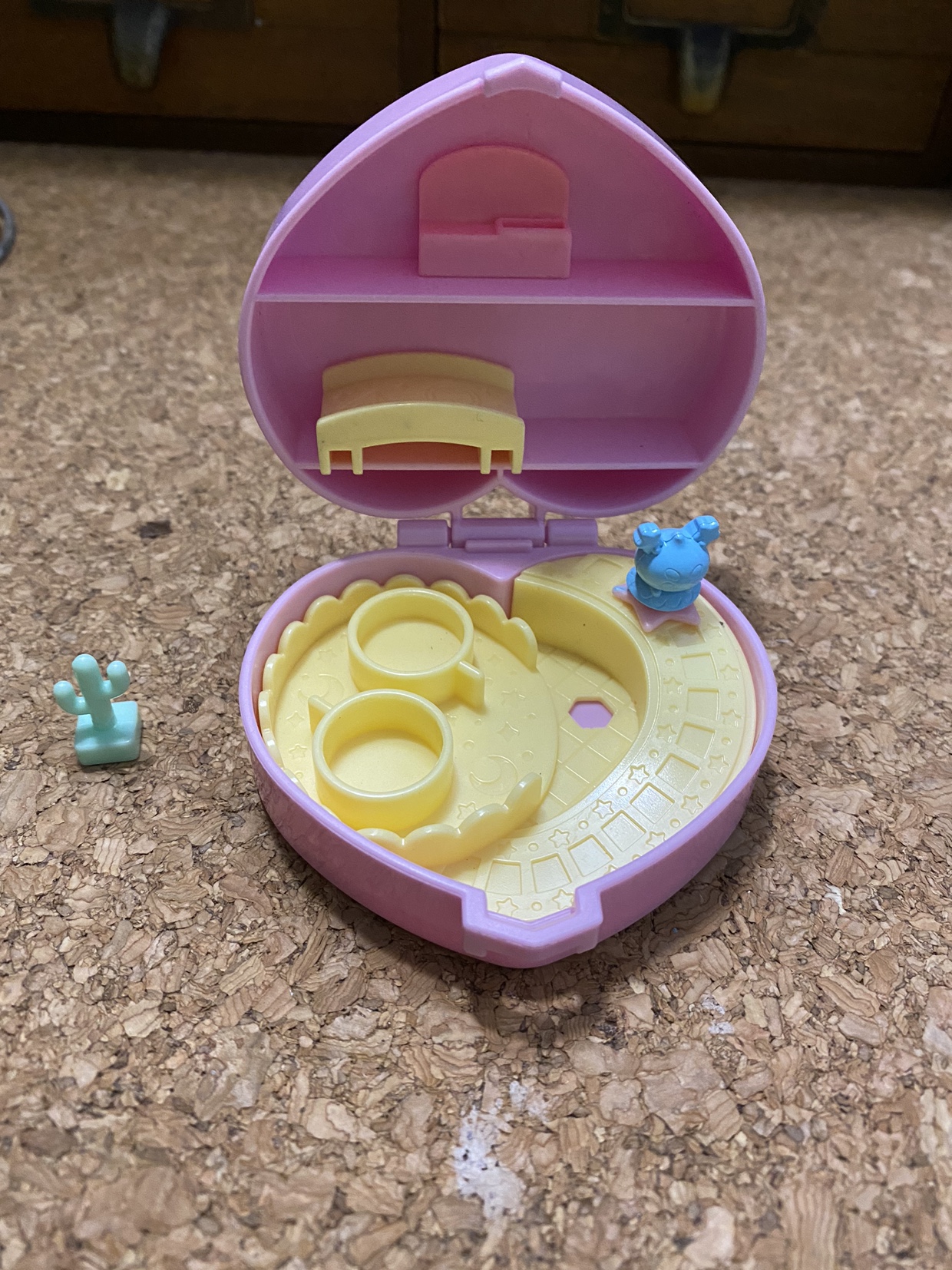 出口外贸类似Pollypocket 盒子掌心迷你小世界（粉色盒子）