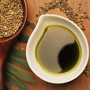 火麻子食用油一级纯麻籽压榨甘肃榨油饼做药引子冷胡麻油1斤包邮