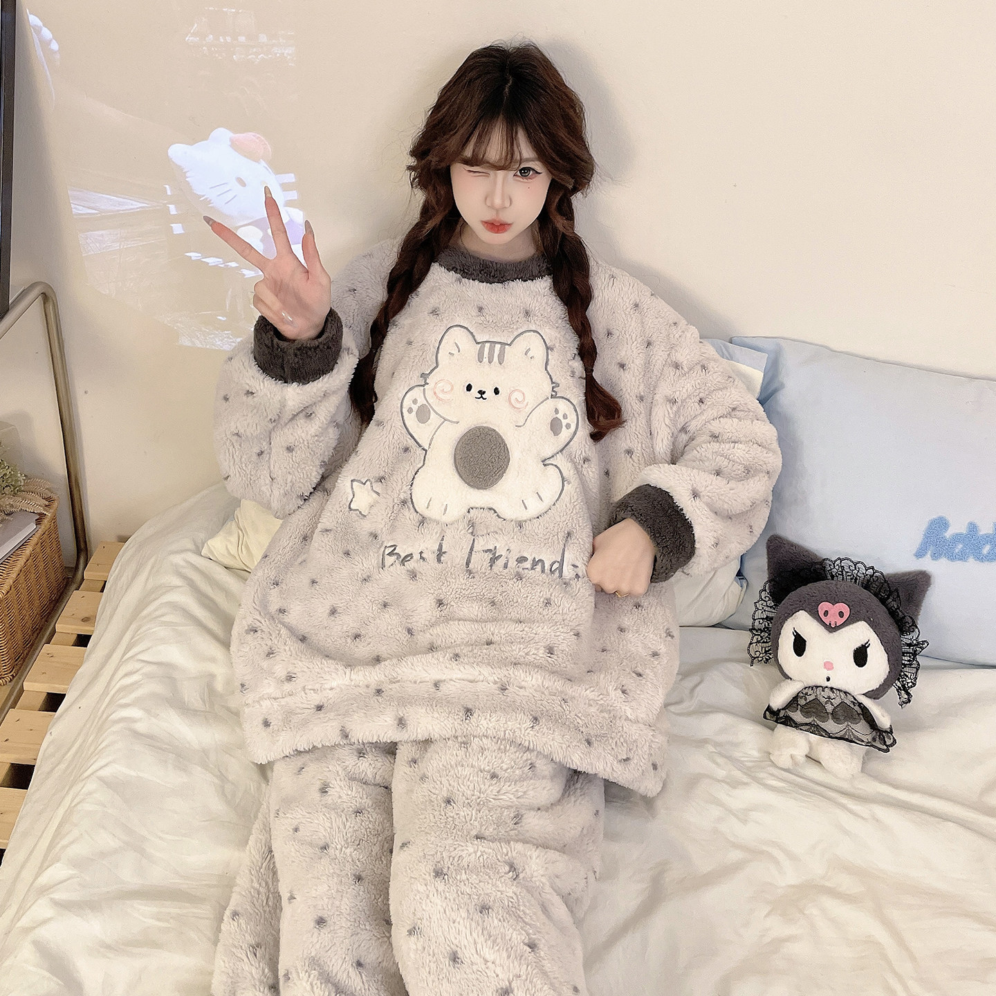 可爱风珊瑚绒睡衣女加厚卡通小熊法兰绒大码秋冬季家居服套装少女