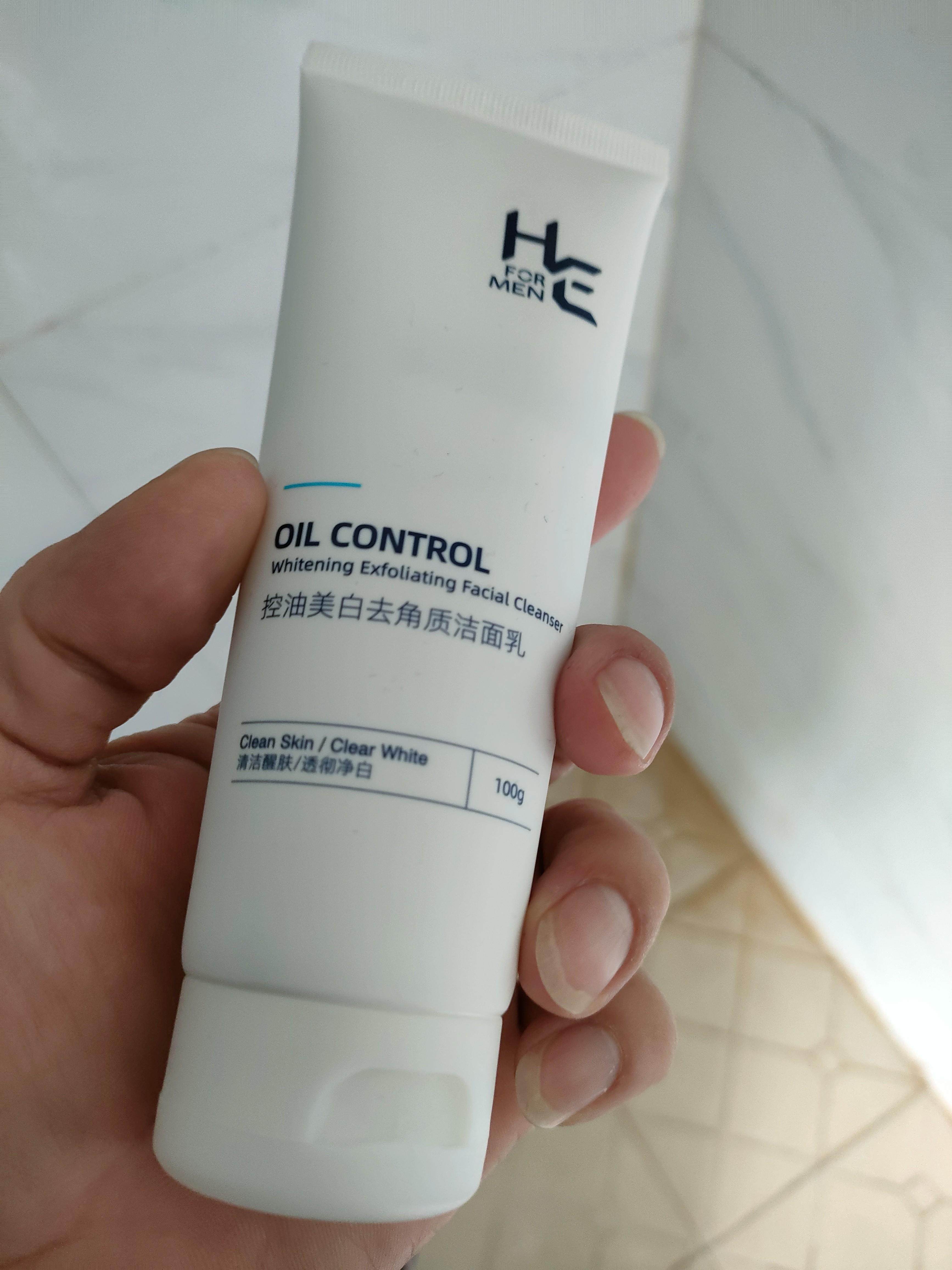 he赫恩男士洗面奶控油淡化痘印美白学生补水保湿护肤品100g洁面乳