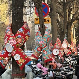 东北大花布创意大树围巾装 饰 饰公园景区商业街网红拍照打卡新年装