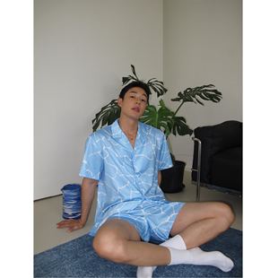 蓝色冰感缎面垂感原创印花设计度假宽松家居套装 weave 现货