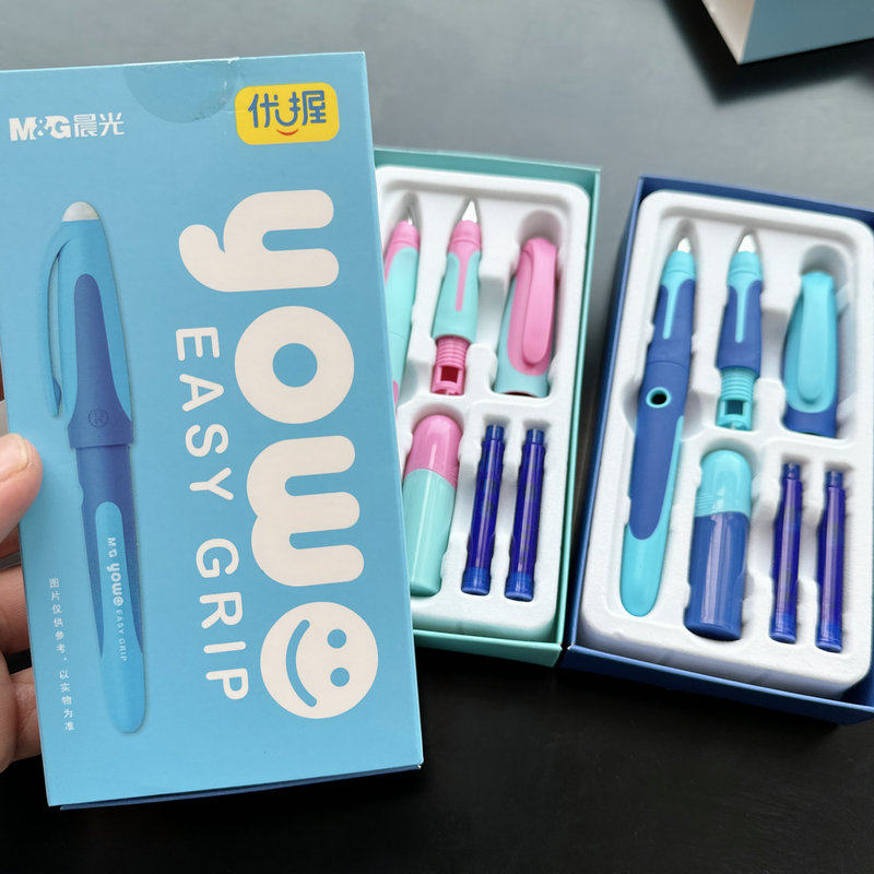 晨光微笑优握三角握可擦钢笔