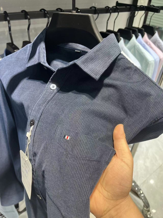 灯芯绒100%纯棉高档外贸春秋衬衫长袖有口袋商务休宽松闲男士衬衫