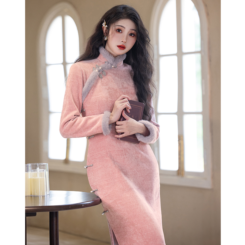粉色绝美旗袍年轻款民国大小姐冬