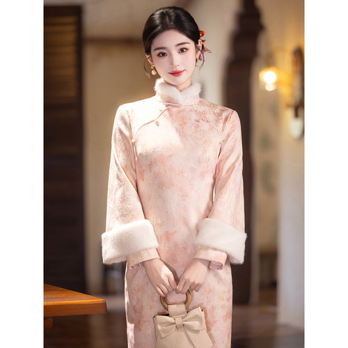 冬款加绒加厚长袖粉色旗袍