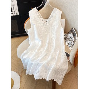 叠穿内搭白色连衣裙 夏季 200斤大码 设计感重工拼接蕾丝背心裙女装