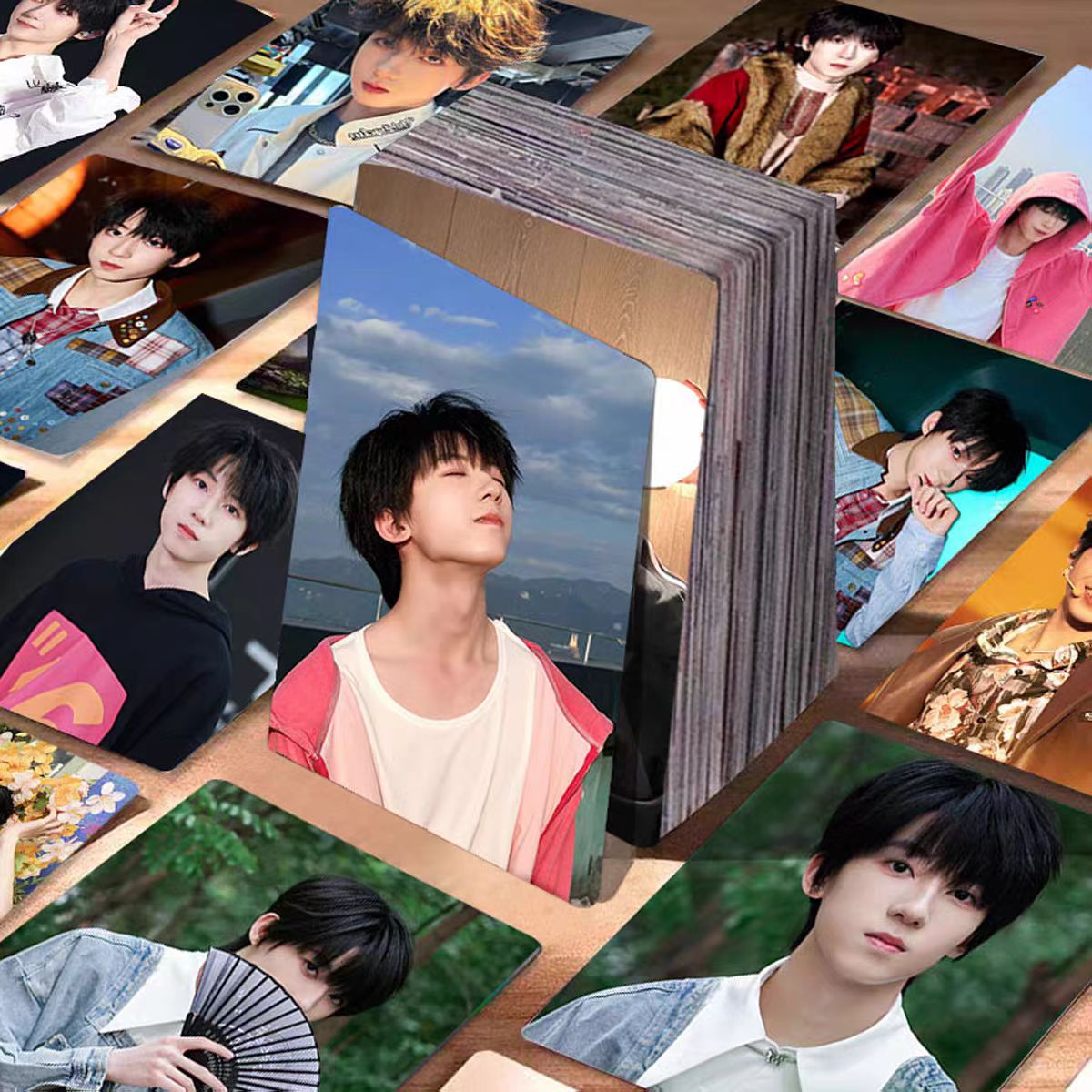 TF家族四代杨博文高颜小卡55张