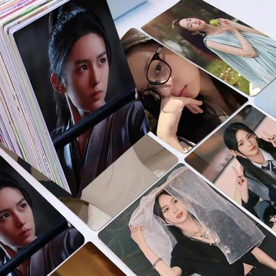 周也周边三寸盒装55张镭射小卡