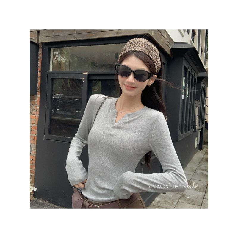 V领螺纹长袖上衣女可外穿早春季高级设计感内搭纯色打底衫正肩t恤