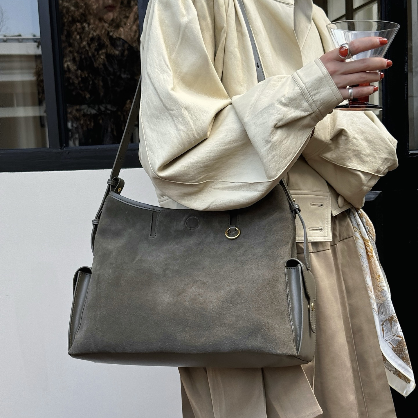 真皮包包女秋冬通勤有松小众休闲简约山下大气欧美单肩斜挎包