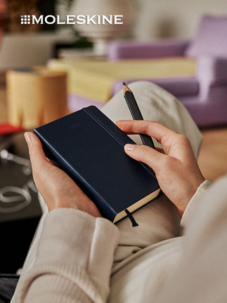 正品moleskine笔记本2026年12个月超厚DAILY日记本记事本一日一页