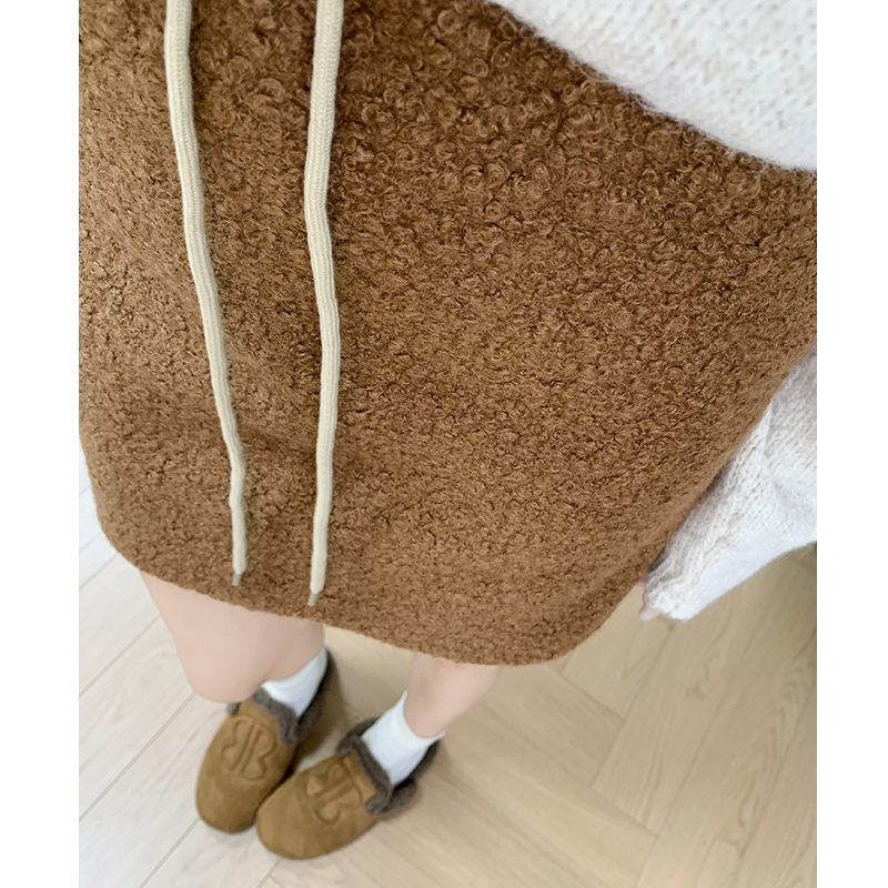 黑色毛呢半身裙女春秋2025新款