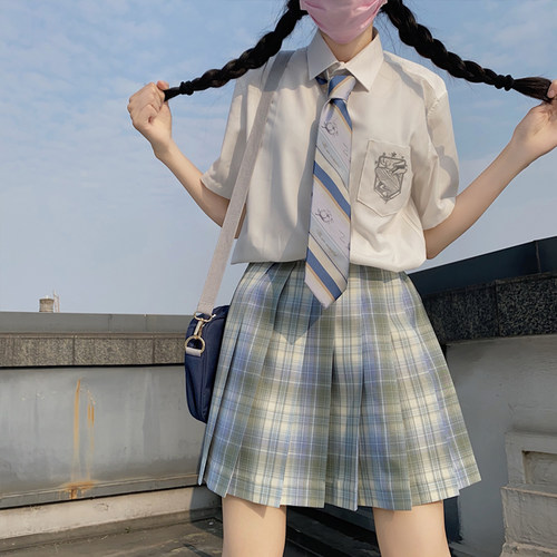 维德Ved【鲸巡】原创设计刺绣JKDK衬衫制服情侣银色基础款短袖 - 封面
