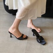 女夏外穿气质细跟一字拖配裙子凉鞋 法式 名媛风方头缎面高跟凉拖鞋