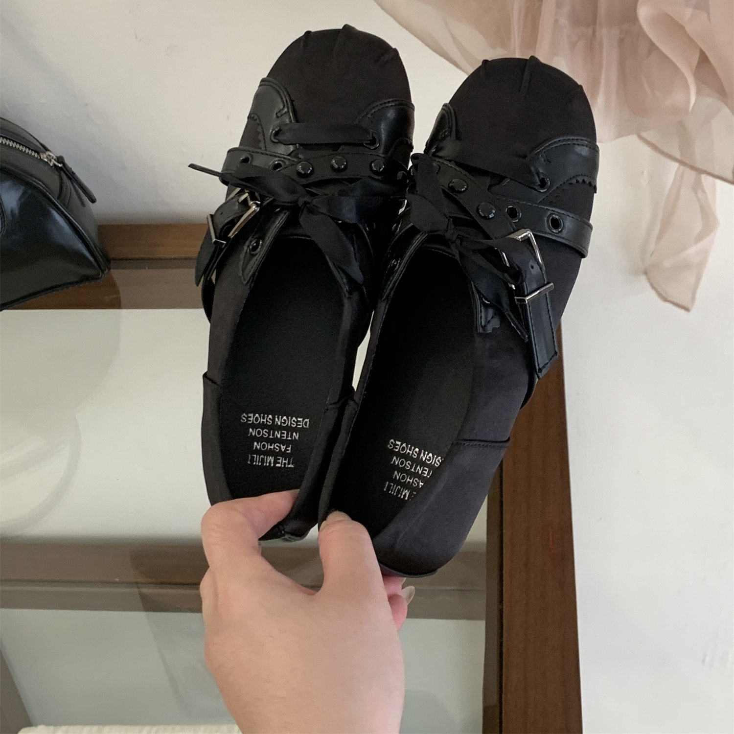 法式复古风蝴蝶结铆钉玛丽珍鞋女平底丝带芭蕾舞鞋圆头气质单鞋子