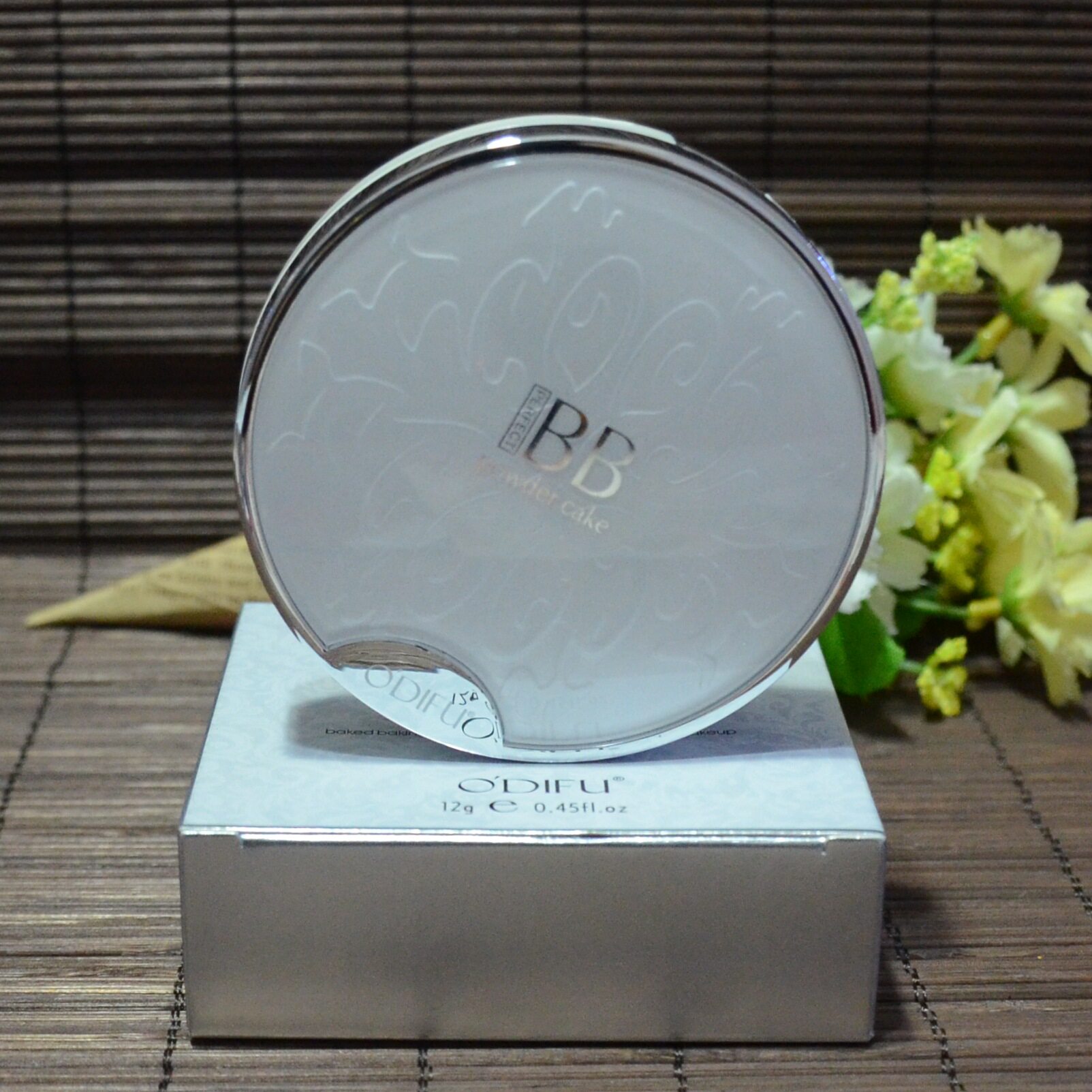 audi Lasting Make up Oil control Brighten Snow Yen Trimming Powder natural Zhexia Makeup 8959in the Makeup/Perfume/Beauty tools , Powder  category - from Buy2taobao.com to provide professional Taobao agent buy service