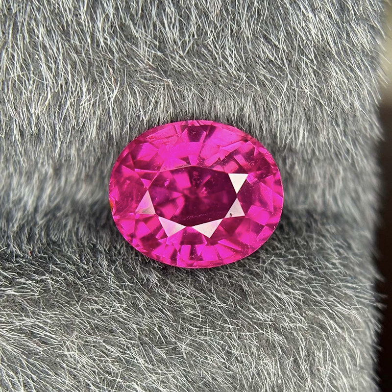 天然无烧粉蓝宝石裸石1.63克拉吉尔德热粉红色定制项链戒指吊坠女