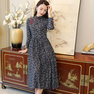 筠雅棉麻连衣裙女2026年春秋款改良旗袍高端气质复古年轻中式裙子