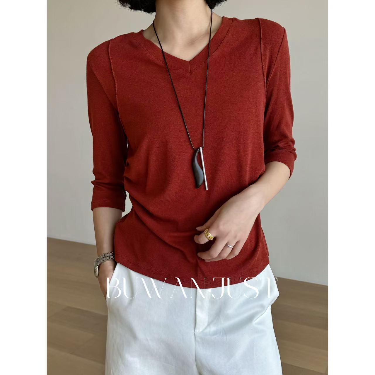 BUWANJUST 绵羊毛混纺软糯高包容度高弹V领设计感打底上衣B1972