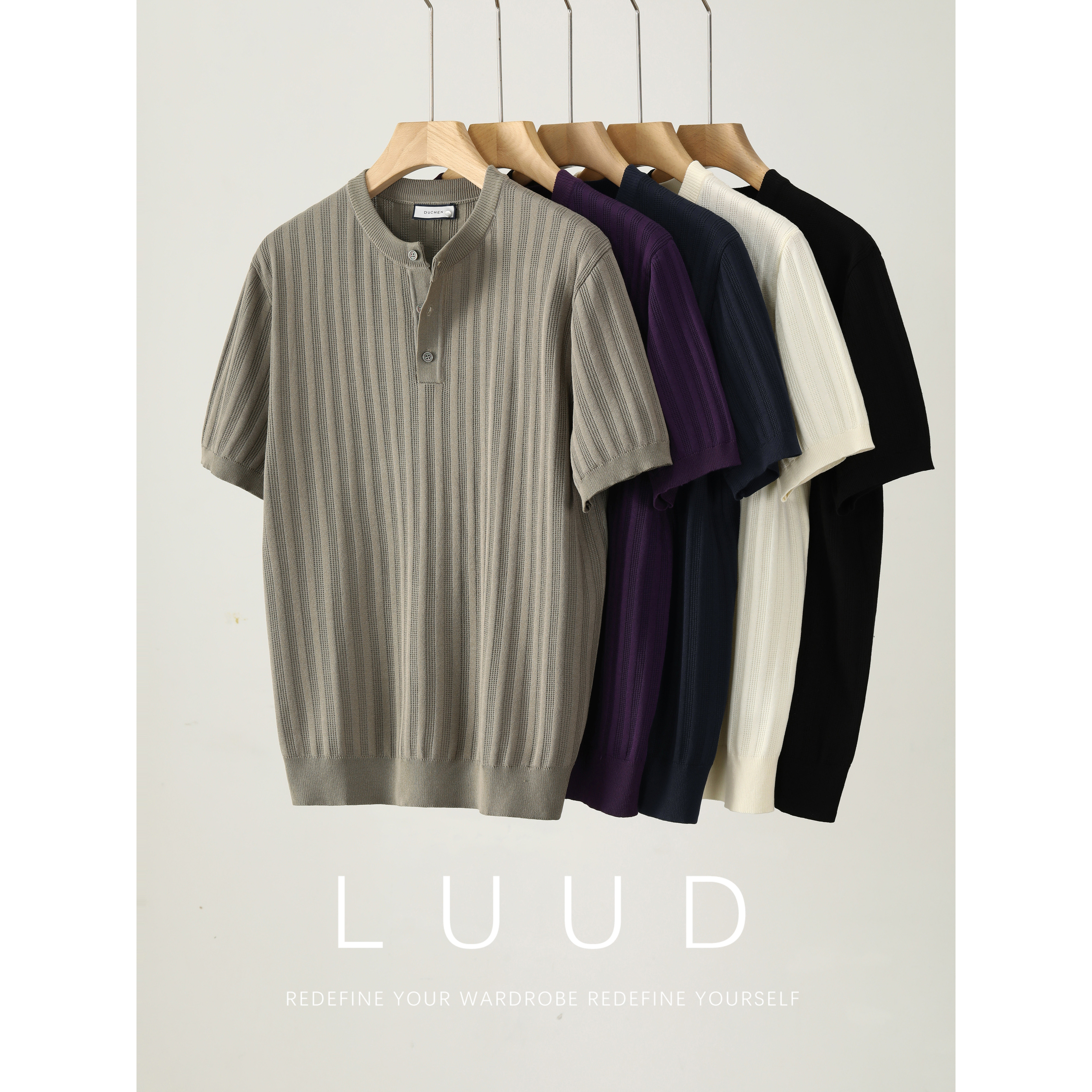 LUUD 松弛感竖条纹肌理亨利领上衣男士夏季透气针织休闲风短袖T恤图片