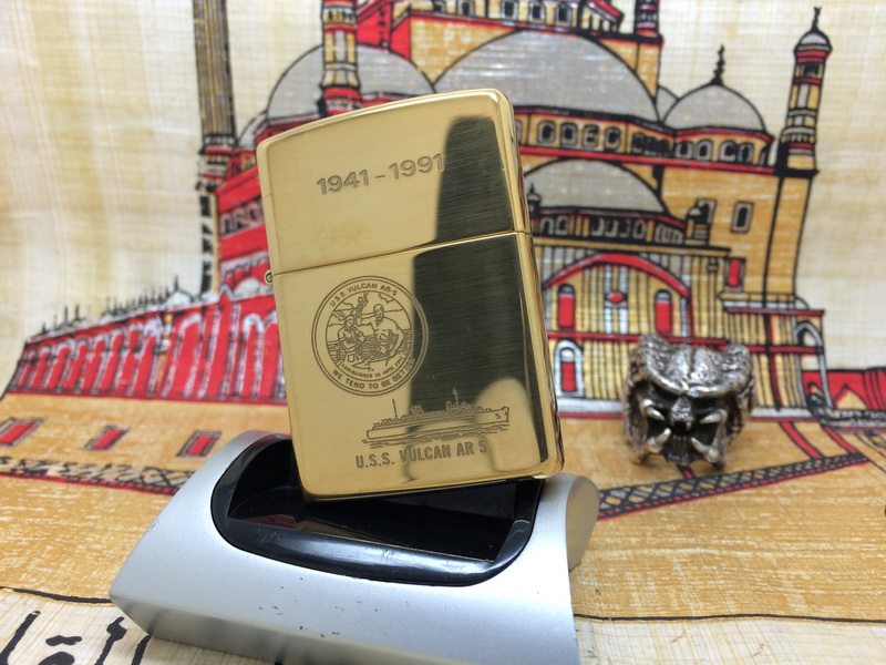 原装 1991年全新纯铜纪念底刻美国海军USS(AR-5)防风打火机 ZIPPO
