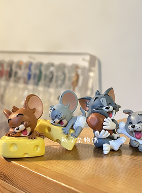 猫和老鼠手办 奶酪芝士汤姆猫与杰瑞迷你小摆件 车载桌面装饰公仔