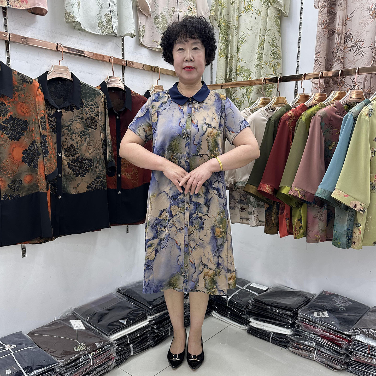 高端贵夫人翻领套头连衣裙短袖中年妈妈水墨晕染宽松显瘦洋气裙子