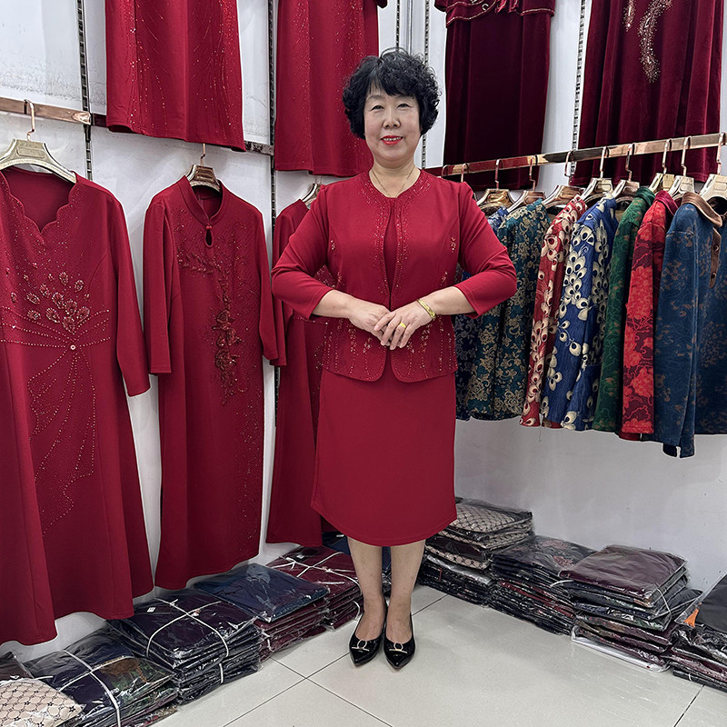 妈妈高贵婚宴红色两件套烫钻开衫外套胖妈妈大码喜婆婆中长连衣裙