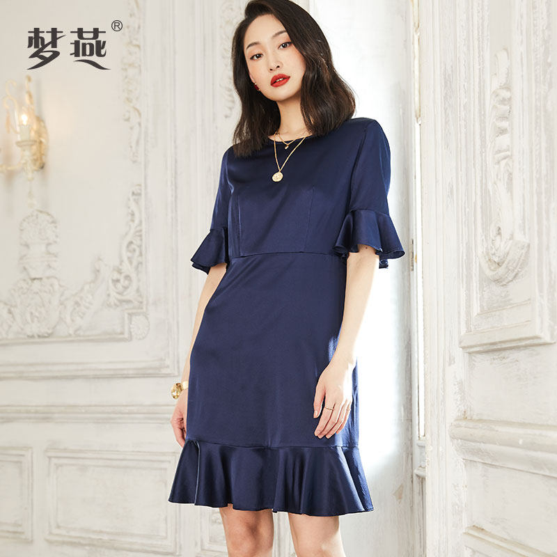 梦燕【设计师联名×枫丹白露之城系列】真丝圆领时尚真丝连衣裙