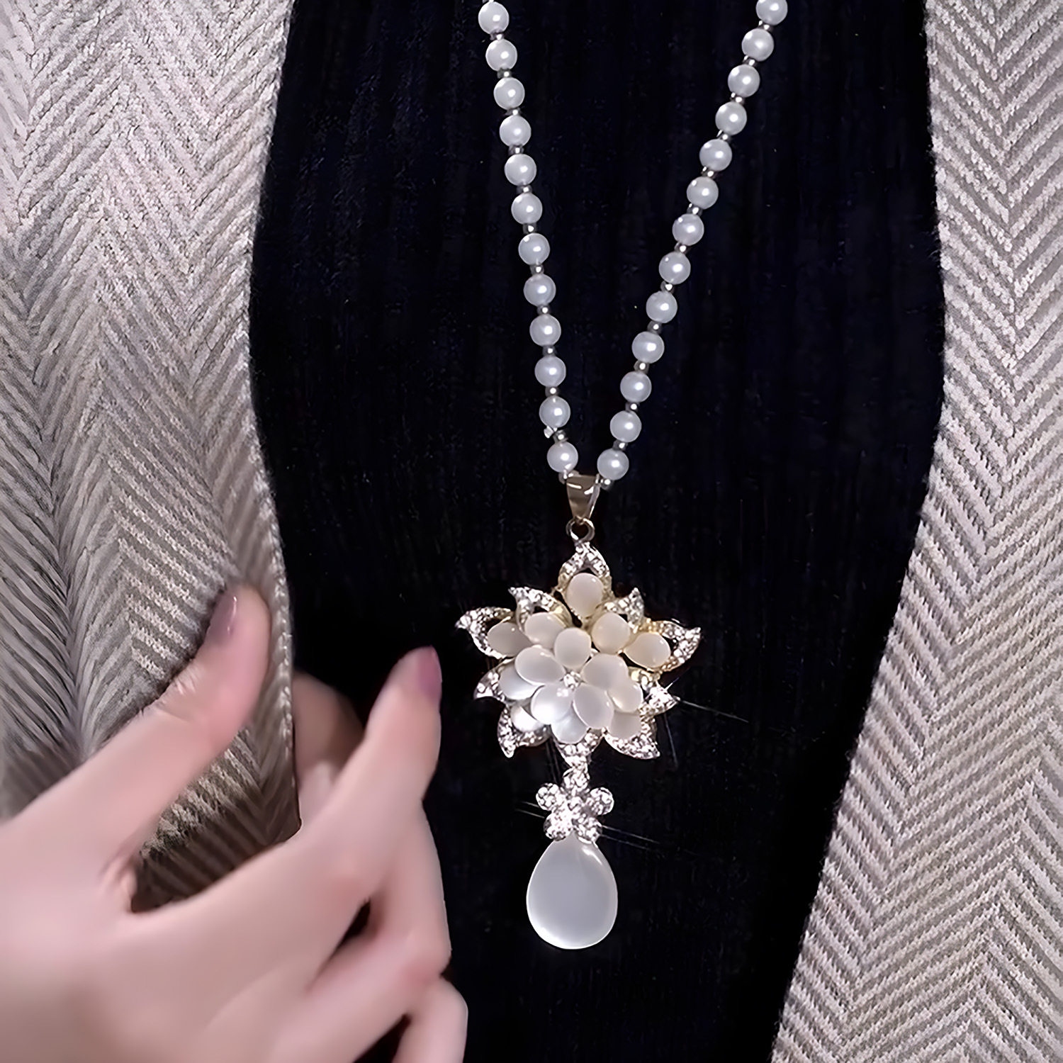 气质花开富贵百搭长款流苏毛衣链2024年秋冬新款轻奢时尚饰品配饰,饰品/流行首饰/时尚饰品新,项链,淘宝优惠券,粉丝福利购,淘宝优惠卷