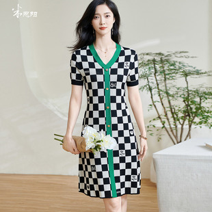 米思阳2026夏季新款时尚别致拼接连衣裙棋盘格弹力针织a字裙0571