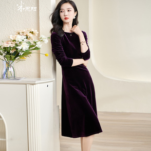 米思阳2025早春新款 连衣裙2760 复古优雅纯色丝绒大摆裙子高腰长袖