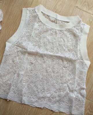 coco蕾丝波浪边套头纯色修身短裙