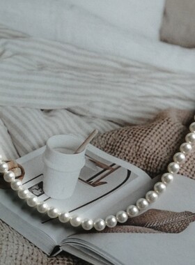 百搭正圆强光小珍珠项链轻奢小众锁骨链钛钢18k金保色2023年新款