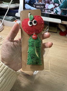 【成品】新款好运小苹果不织布挂件成品高颜值创意包包装饰御守符