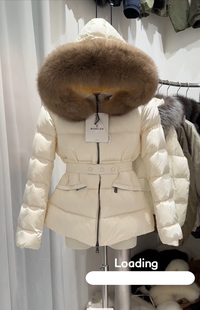 2025新款冬季新款羽绒服女加厚修身收腰狐狸毛领连帽白鹅绒外套