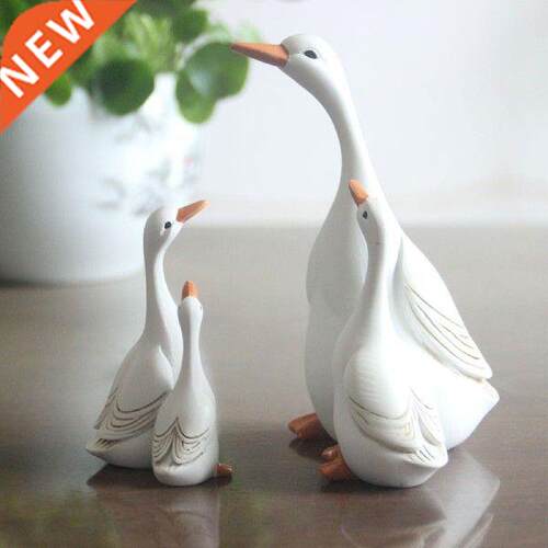 Desktop Decor Cartoon Duck Shaped Ornament Resin Statue