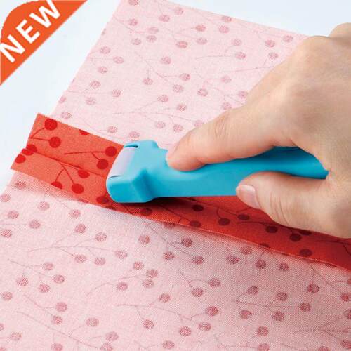sewing tools Roll & Press Clover to quickly press seams