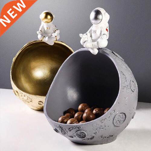 Nordic Astronaut Statue Resin Figurine Fruit Snacks Candy