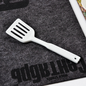 白色陶瓷釉下彩瓷器耐高温一体长柄厨具炒菜锅铲家用纯色铲子瑕疵